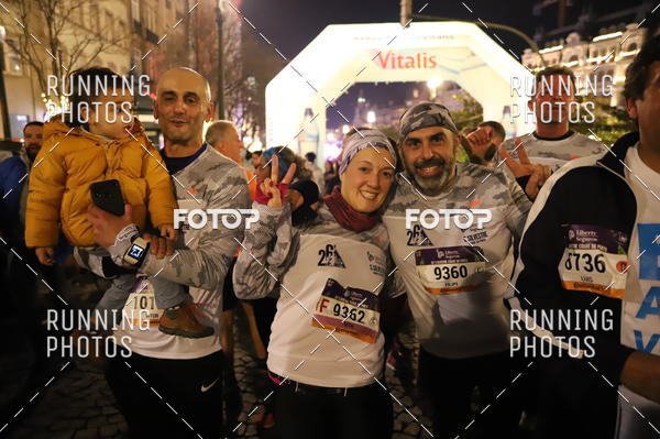 Buy your photos of the eventS�o Silvestre Porto 2019 on Fotop