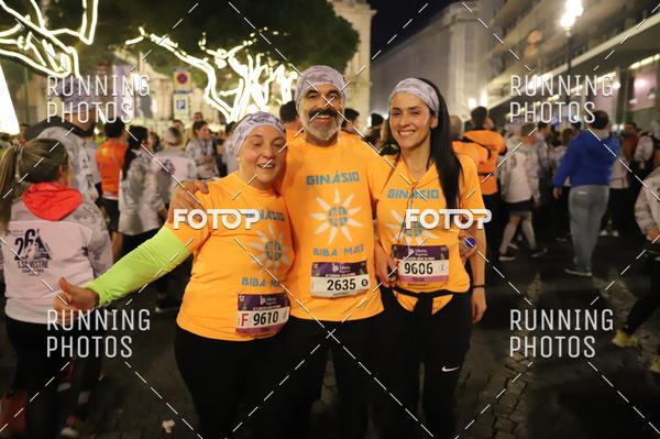 Buy your photos of the eventS�o Silvestre Porto 2019 on Fotop
