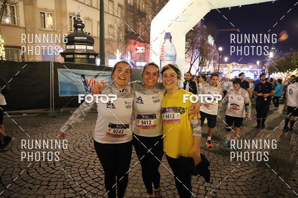 Buy your photos of the eventS�o Silvestre Porto 2019 on Fotop