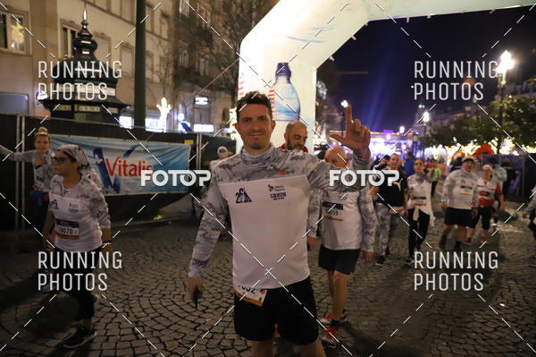 Buy your photos of the eventS�o Silvestre Porto 2019 on Fotop