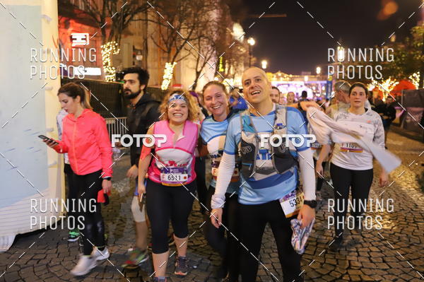 Buy your photos of the eventS�o Silvestre Porto 2019 on Fotop