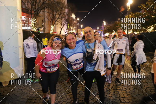 Buy your photos of the eventS�o Silvestre Porto 2019 on Fotop