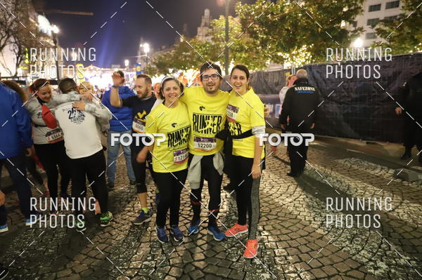 Buy your photos of the eventS�o Silvestre Porto 2019 on Fotop