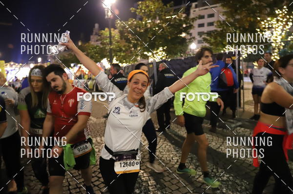 Buy your photos of the eventS�o Silvestre Porto 2019 on Fotop