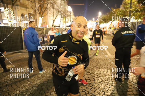 Buy your photos of the eventS�o Silvestre Porto 2019 on Fotop