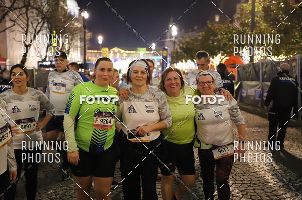 Buy your photos of the eventS�o Silvestre Porto 2019 on Fotop