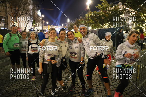 Buy your photos of the eventS�o Silvestre Porto 2019 on Fotop