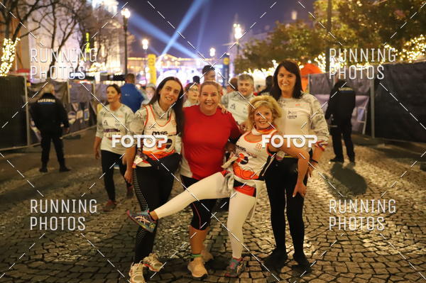 Buy your photos of the eventS�o Silvestre Porto 2019 on Fotop