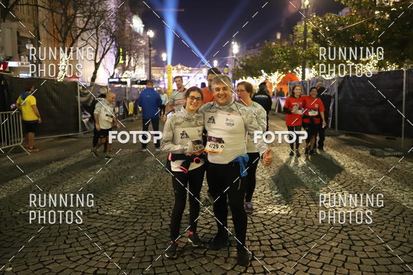 Buy your photos of the eventS�o Silvestre Porto 2019 on Fotop