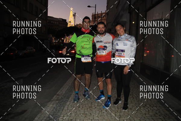Buy your photos of the eventS�o Silvestre Porto 2019 on Fotop