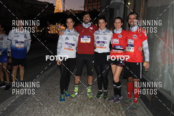Buy your photos of the eventS�o Silvestre Porto 2019 on Fotop