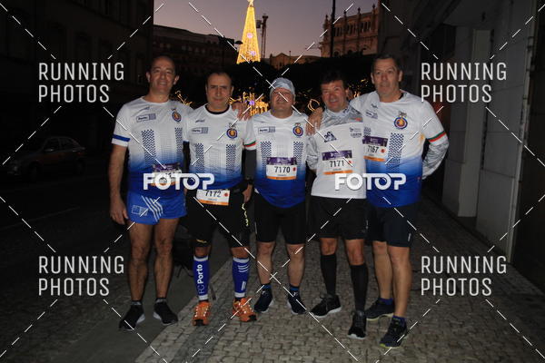 Buy your photos of the eventS�o Silvestre Porto 2019 on Fotop