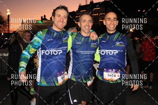 Buy your photos of the eventS�o Silvestre Porto 2019 on Fotop