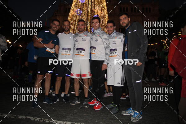 Buy your photos of the eventS�o Silvestre Porto 2019 on Fotop