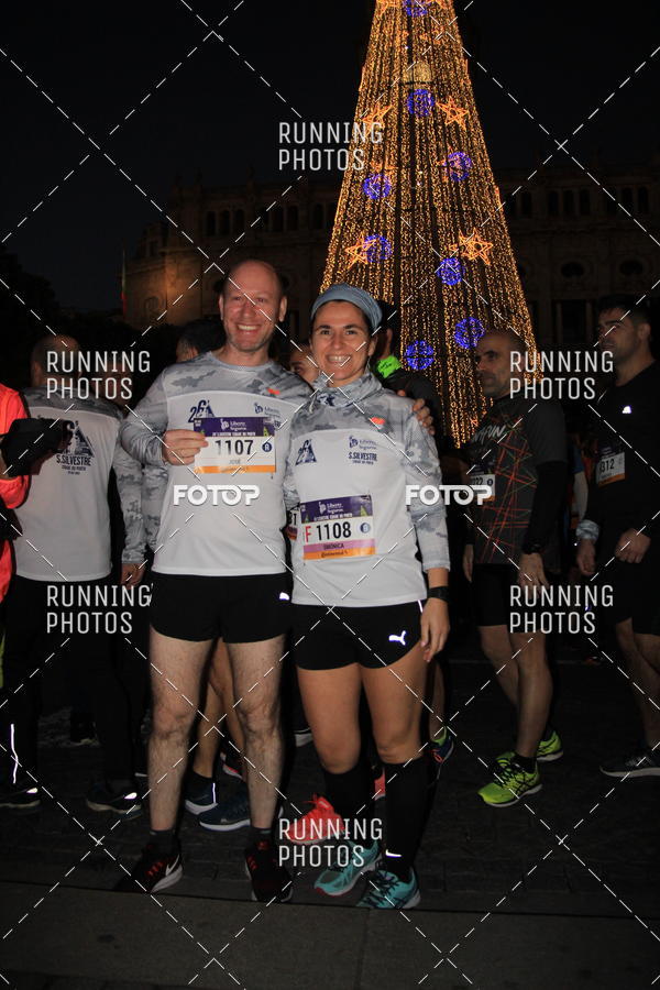 Buy your photos of the eventS�o Silvestre Porto 2019 on Fotop