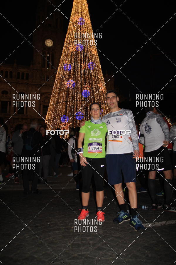 Buy your photos of the eventS�o Silvestre Porto 2019 on Fotop