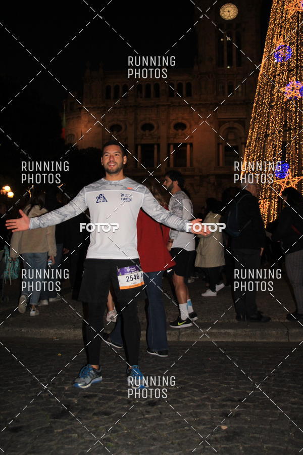 Buy your photos of the eventS�o Silvestre Porto 2019 on Fotop