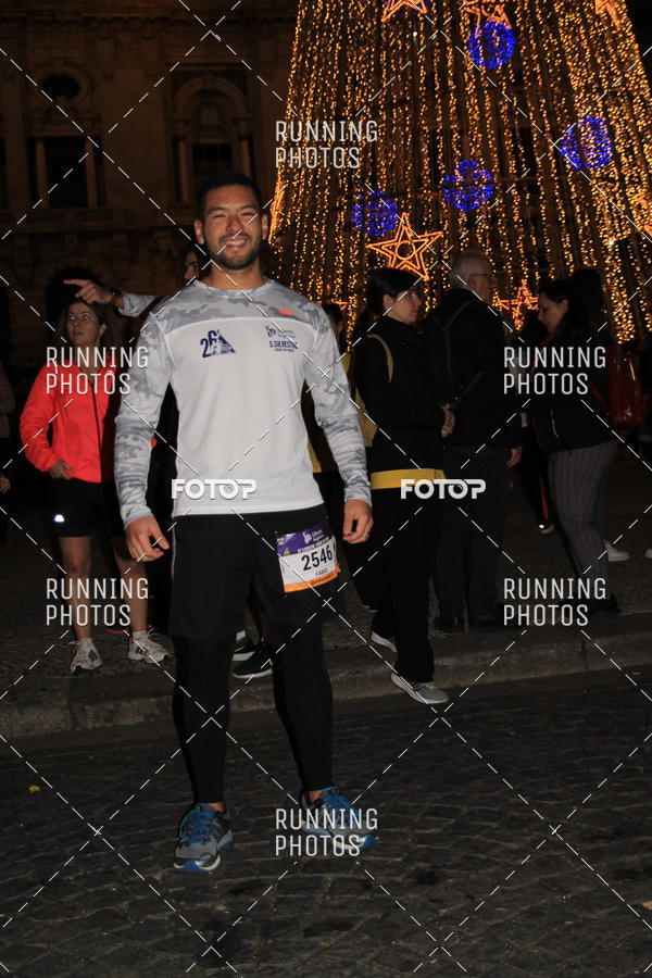 Buy your photos of the eventS�o Silvestre Porto 2019 on Fotop