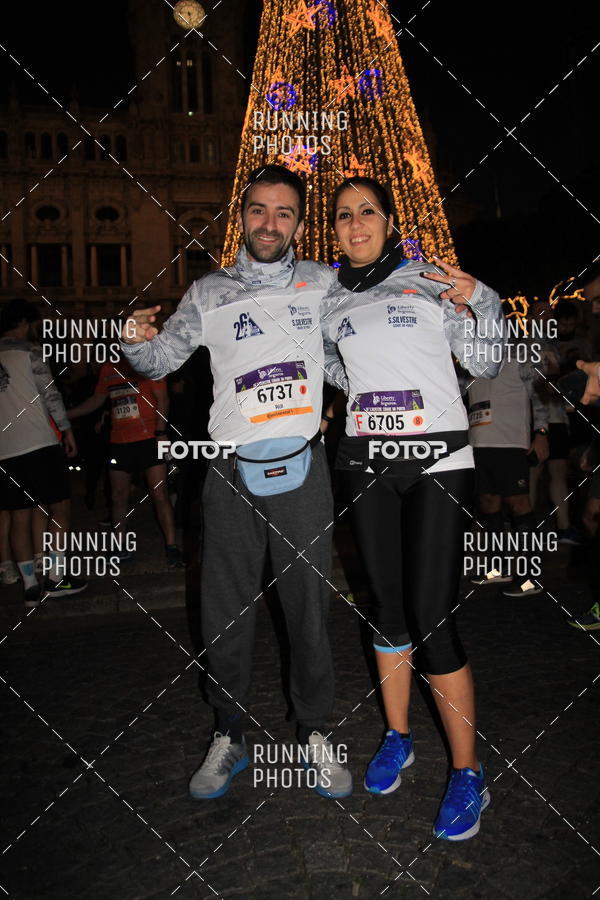 Buy your photos of the eventS�o Silvestre Porto 2019 on Fotop