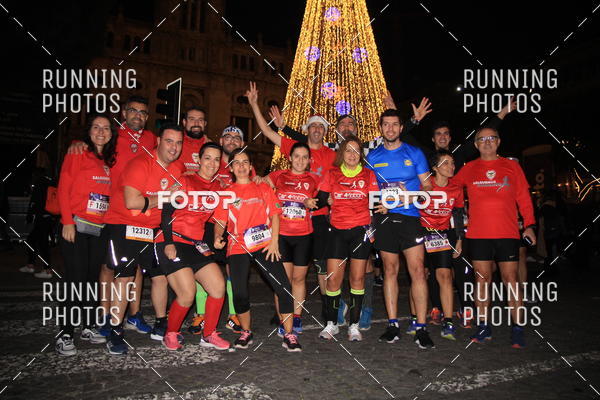 Buy your photos of the eventS�o Silvestre Porto 2019 on Fotop