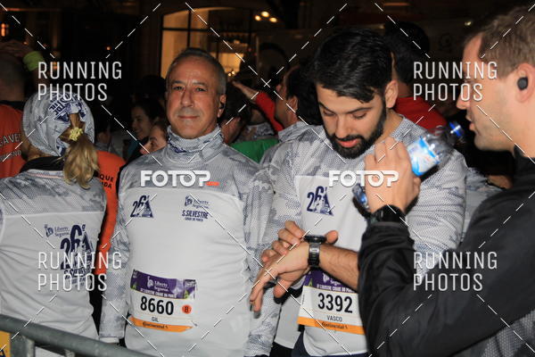 Buy your photos of the eventS�o Silvestre Porto 2019 on Fotop