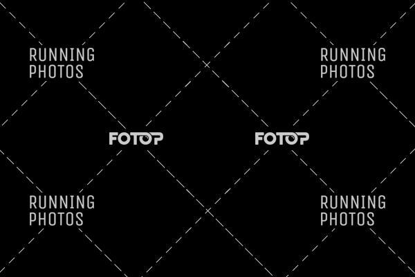 Buy your photos of the eventS�o Silvestre Porto 2019 on Fotop