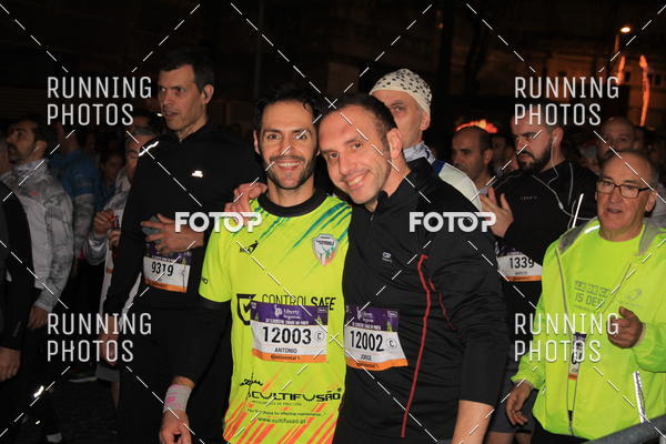 Buy your photos of the eventS�o Silvestre Porto 2019 on Fotop