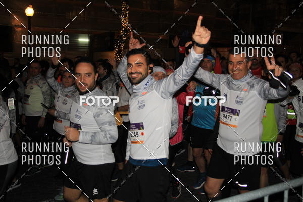 Buy your photos of the eventS�o Silvestre Porto 2019 on Fotop
