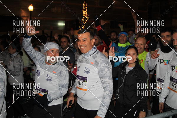 Buy your photos of the eventS�o Silvestre Porto 2019 on Fotop