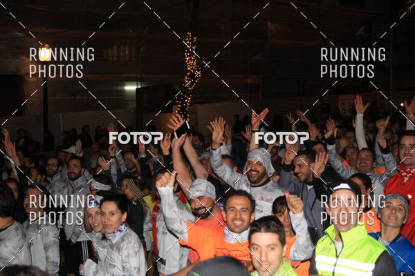 Buy your photos of the eventS�o Silvestre Porto 2019 on Fotop