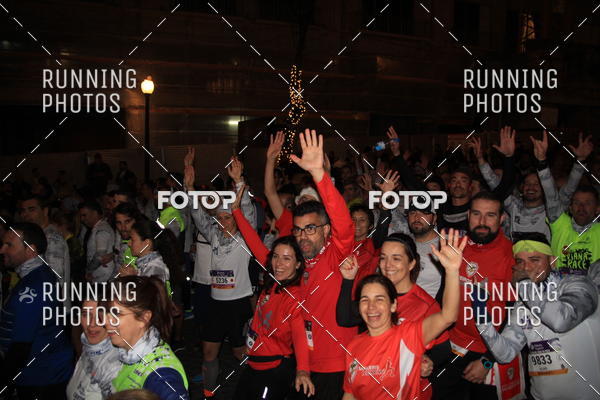 Buy your photos of the eventS�o Silvestre Porto 2019 on Fotop