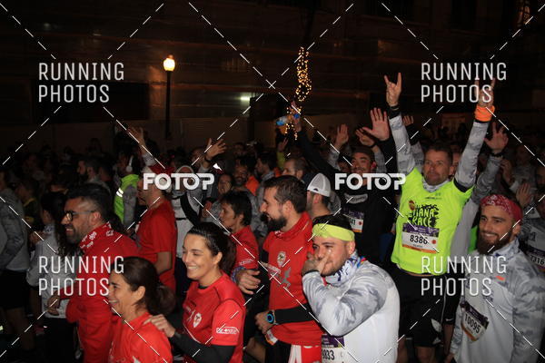 Buy your photos of the eventS�o Silvestre Porto 2019 on Fotop