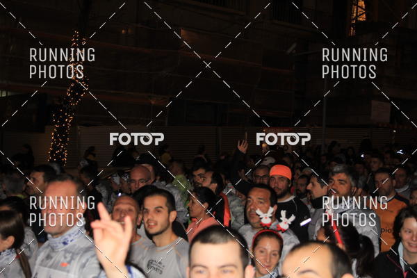 Buy your photos of the eventS�o Silvestre Porto 2019 on Fotop