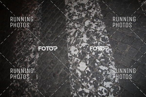 Buy your photos of the eventS�o Silvestre Porto 2019 on Fotop