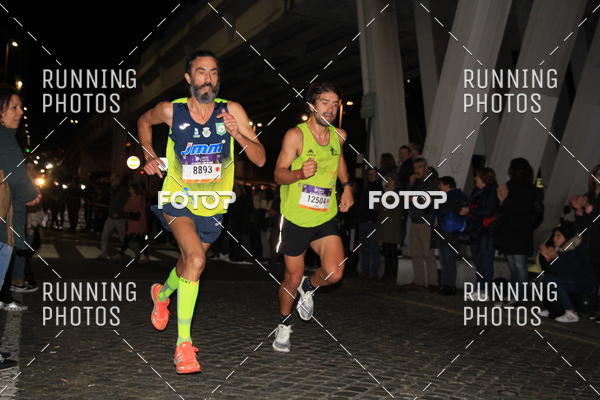 Buy your photos of the eventS�o Silvestre Porto 2019 on Fotop