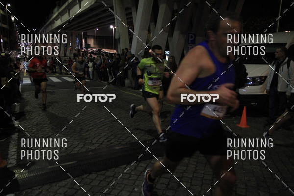 Buy your photos of the eventS�o Silvestre Porto 2019 on Fotop