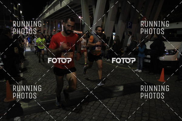 Buy your photos of the eventS�o Silvestre Porto 2019 on Fotop