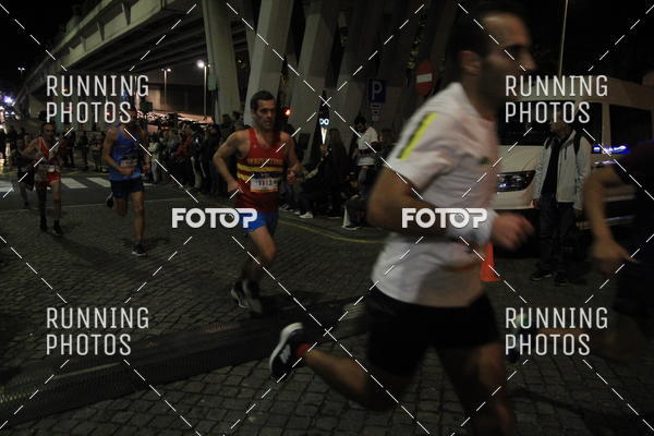 Buy your photos of the eventS�o Silvestre Porto 2019 on Fotop