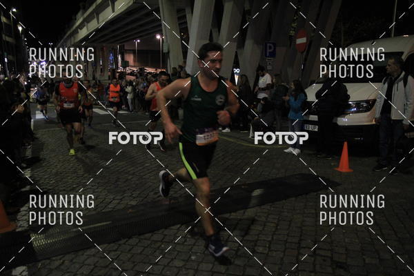 Buy your photos of the eventS�o Silvestre Porto 2019 on Fotop