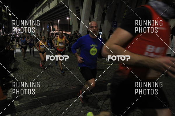 Buy your photos of the eventS�o Silvestre Porto 2019 on Fotop