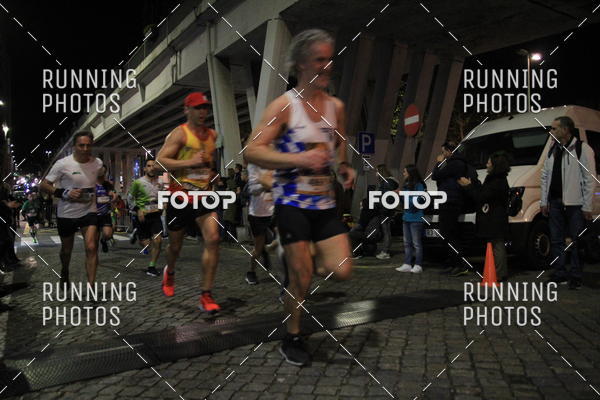 Buy your photos of the eventS�o Silvestre Porto 2019 on Fotop