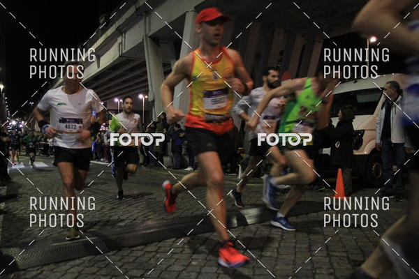 Buy your photos of the eventS�o Silvestre Porto 2019 on Fotop