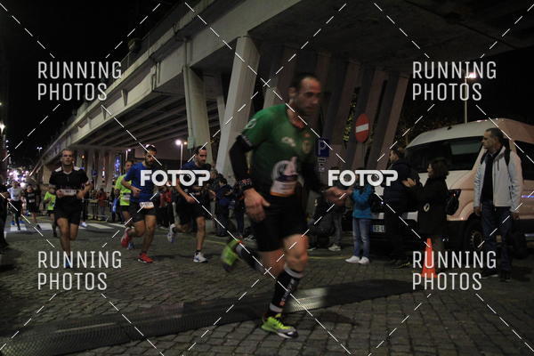 Buy your photos of the eventS�o Silvestre Porto 2019 on Fotop