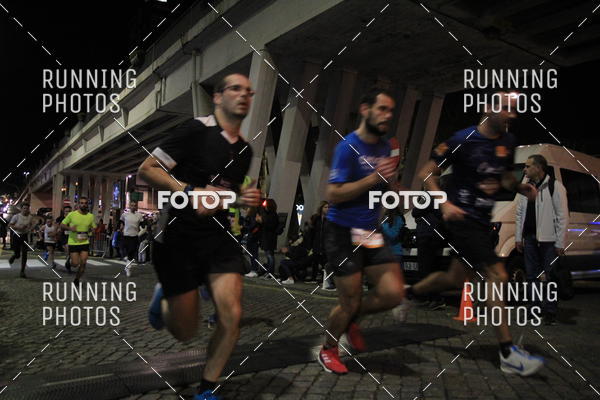 Buy your photos of the eventS�o Silvestre Porto 2019 on Fotop