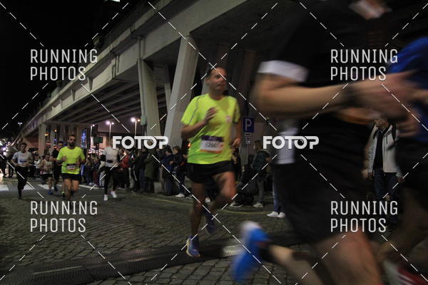 Buy your photos of the eventS�o Silvestre Porto 2019 on Fotop