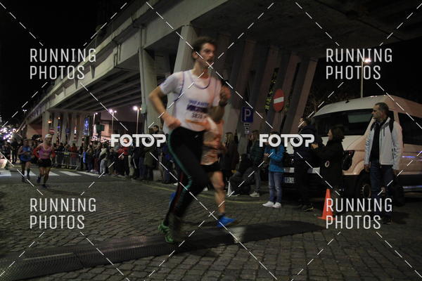 Buy your photos of the eventS�o Silvestre Porto 2019 on Fotop