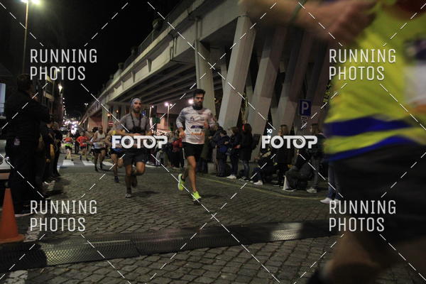 Buy your photos of the eventS�o Silvestre Porto 2019 on Fotop