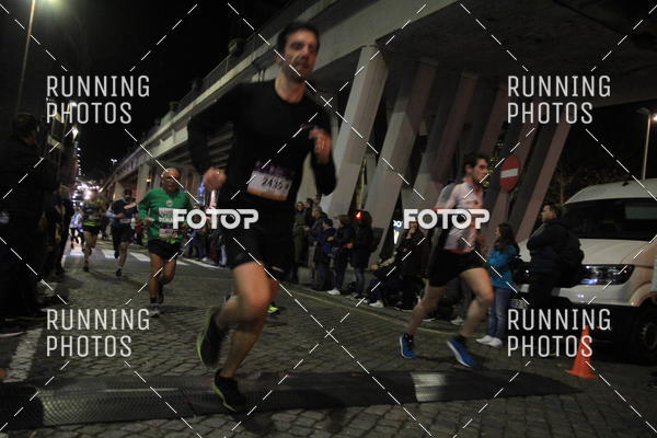 Buy your photos of the eventS�o Silvestre Porto 2019 on Fotop