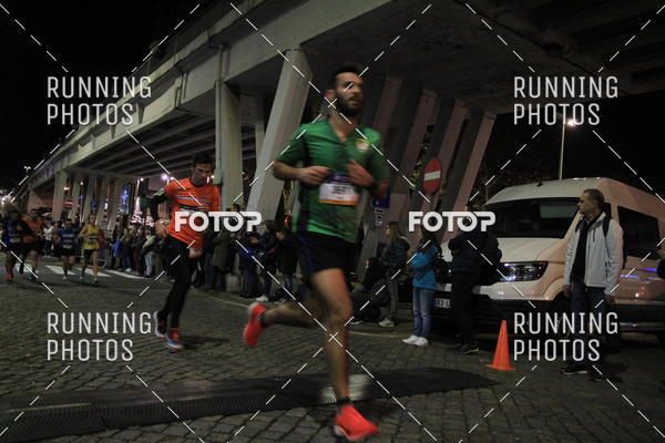 Buy your photos of the eventS�o Silvestre Porto 2019 on Fotop