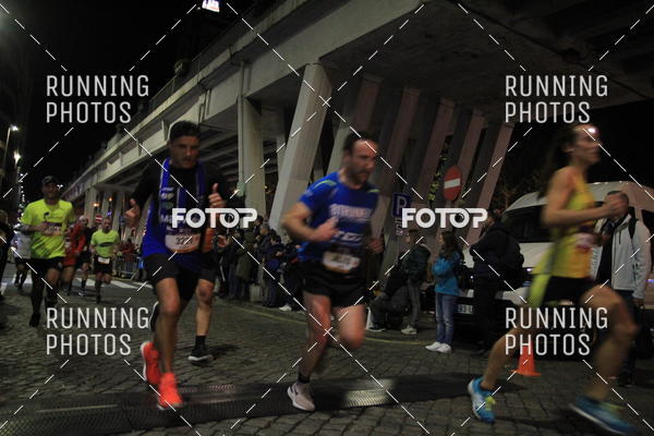 Buy your photos of the eventS�o Silvestre Porto 2019 on Fotop